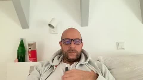 Snapshot of barny74 chatting on 27, 10, 2025 barny74 online show from 27, 10, 2025
