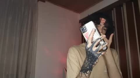 Bastiel online show from 17, 4, 2026