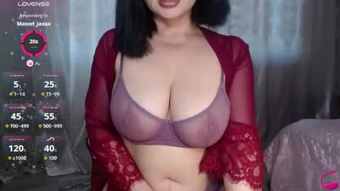 Snapshot of batari_giya chatting on 5, 12, 2025 Lara online show from 5, 12, 2025