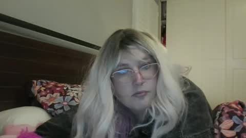 Snapshot of bawblejam chatting on 31, 10, 2025 BjBambi online show from 31, 10, 2025