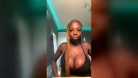 baylee_nicole18 online show from 8, 6, 2026