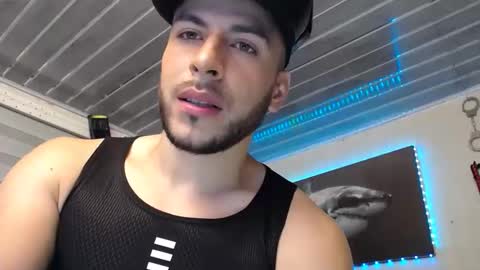 Snapshot of bayron_fiit chatting on 3, 5, 2026 Bayron Rodriguez online show from 3, 5, 2026