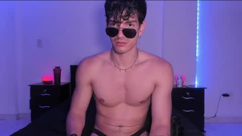 Snapshot of bbbeachboy chatting on 27, 1, 2025 Valentino online show from 27, 1, 2025