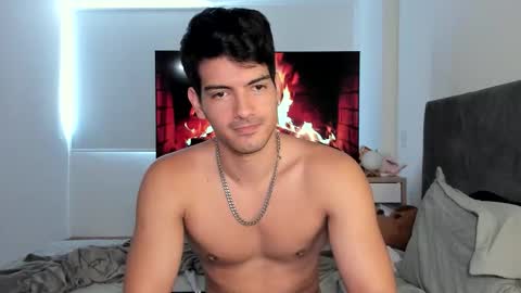 Valentino online show from 17, 10, 2025