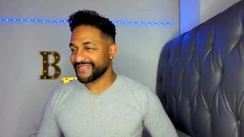 john online show from 15, 4, 2026