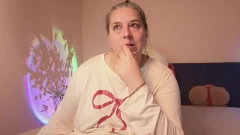 Love online show from 12, 5, 2026