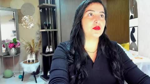 Snapshot of bbwluxurymuse chatting on 13, 5, 2026 bbwluxurymuse online show from 13, 5, 2026