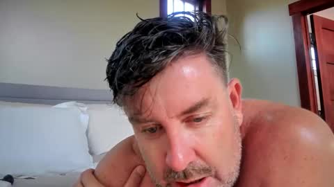 Snapshot of beachboypirate chatting on 25, 10, 2025 beachboypirate online show from 25, 10, 2025