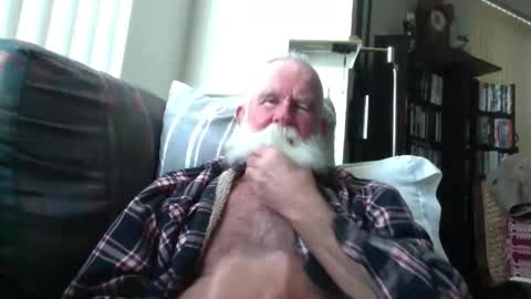 beardbushy online show from 4, 5, 2026