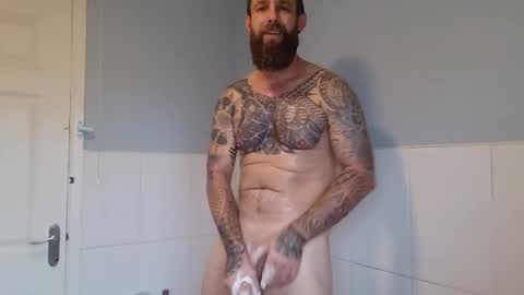 Snapshot of beardedtattedguy chatting on 7, 10, 2025 beardedtattedguy online show from 7, 10, 2025
