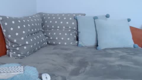 beatrice26 online show from 5, 3, 2025