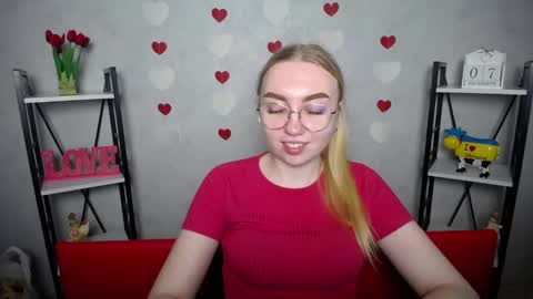 Snapshot of beatriceflyy chatting on 7, 12, 2024 BeatriceFlyy online show from 7, 12, 2024