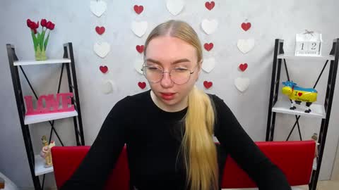 Snapshot of beatriceflyy chatting on 12, 12, 2024 BeatriceFlyy online show from 12, 12, 2024