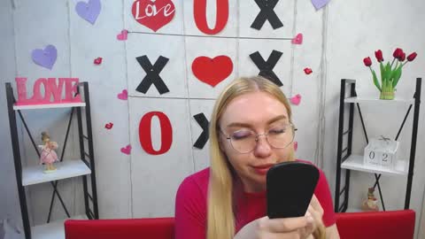 Snapshot of beatriceflyy chatting on 2, 2, 2025 BeatriceFlyy online show from 2, 2, 2025