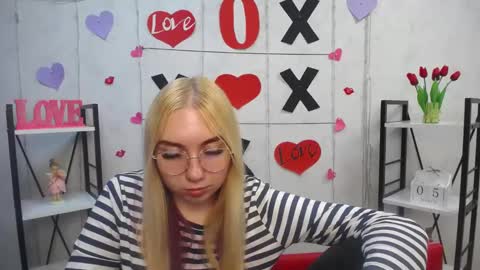 Snapshot of beatriceflyy chatting on 5, 3, 2025 BeatriceFlyy online show from 5, 3, 2025