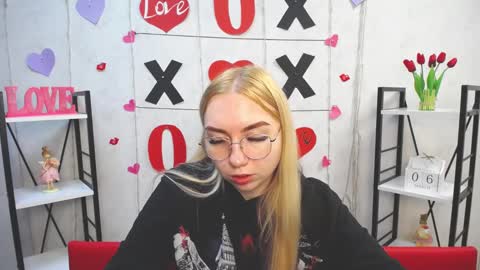 Snapshot of beatriceflyy chatting on 6, 3, 2025 BeatriceFlyy online show from 6, 3, 2025