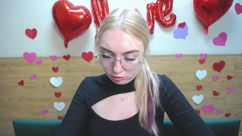 Snapshot of beatriceflyy chatting on 9, 3, 2025 BeatriceFlyy online show from 9, 3, 2025