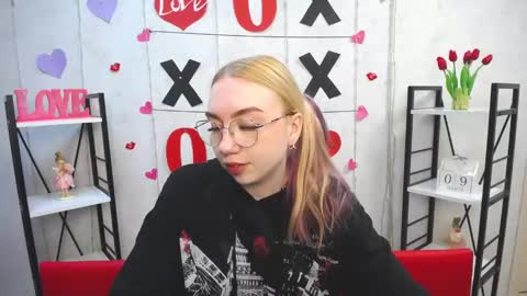 Snapshot of beatriceflyy chatting on 10, 3, 2025 BeatriceFlyy online show from 10, 3, 2025