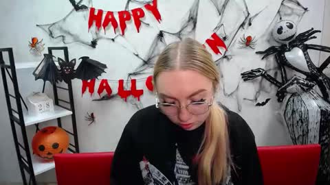 Snapshot of beatriceflyy chatting on 29, 10, 2025 BeatriceFlyy online show from 29, 10, 2025