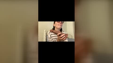 BeatriceTender online show from 5, 12, 2025