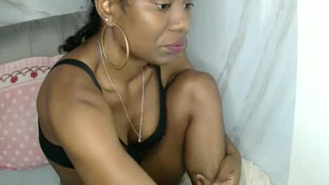 Snapshot of beautenoir chatting on 29, 11, 2025 beautenoir online show from 29, 11, 2025