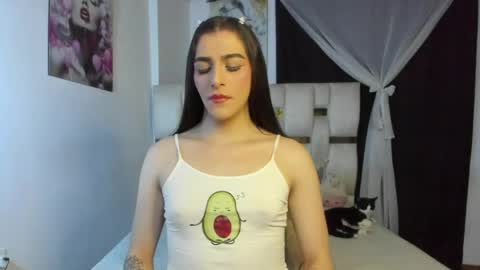 Snapshot of beautiful_doll888 chatting on 10, 6, 2026 Valeria online show from 10, 6, 2026