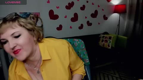 Snapshot of beautiful_lina7 chatting on 1, 3, 2025 your Lana online show from 1, 3, 2025