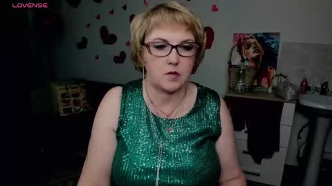 Snapshot of beautiful_lina7 chatting on 8, 3, 2025 your Lana online show from 8, 3, 2025