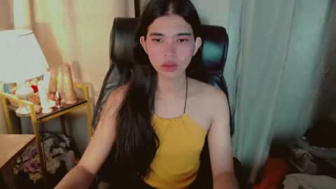 Snapshot of beautifultrixie chatting on 4, 7, 2026 TRIXIE online show from 4, 7, 2026