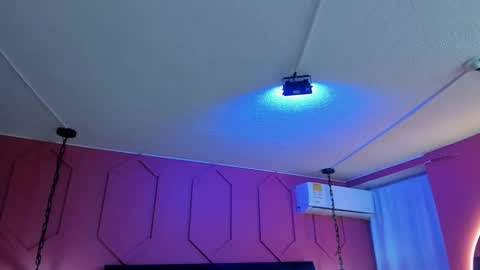 Chantall online show from 20, 12, 2025