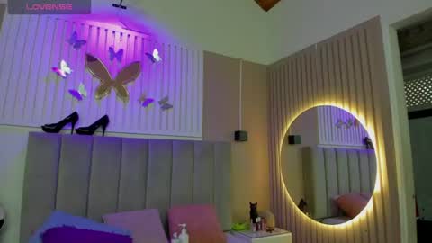 Snapshot of beauty_milf4 chatting on 12, 7, 2026 Chantall online show from 12, 7, 2026