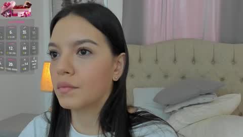 Snapshot of beautyari_ chatting on 29, 9, 2025 Ariana Reyes online show from 29, 9, 2025