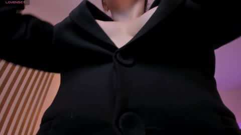 Am Becca online show from 26, 9, 2025