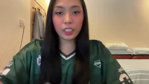 Snapshot of becinapia15 chatting on 16, 11, 2025 becinapia15 online show from 16, 11, 2025