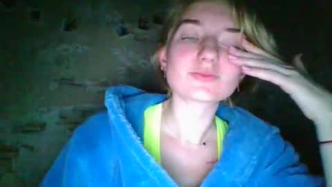 BeckiXJewelqw online show from 2, 4, 2026