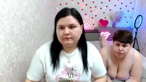 BeckyAndEllen online show from 23, 2, 2025