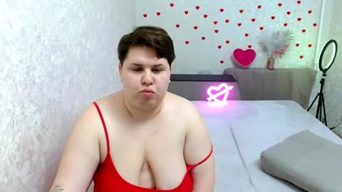 BeckyAndEllen online show from 3, 3, 2025