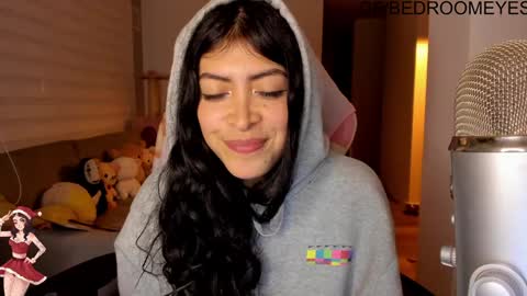 Snapshot of bedroomeyess chatting on 6, 1, 2025 Amber UwU IM MOVING AND IS CRAZY ILL BE BACK VERY SOON 3 MISS YA ALREADY online show from 6, 1, 2025