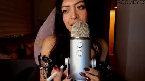 Snapshot of bedroomeyess chatting on 14, 2, 2025 Amber UwU IM MOVING AND IS CRAZY ILL BE BACK VERY SOON 3 MISS YA ALREADY online show from 14, 2, 2025