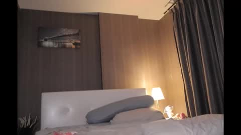 bee_thai online show from 18, 12, 2025