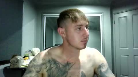 Snapshot of beelzebubxo chatting on 17, 10, 2025 beelzebubxo online show from 17, 10, 2025