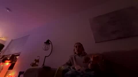 beezlyy online show from 12, 1, 2026