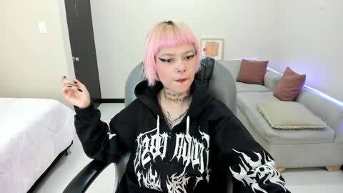 Snapshot of bela_craxkerr chatting on 4, 5, 2026 Bela online show from 4, 5, 2026