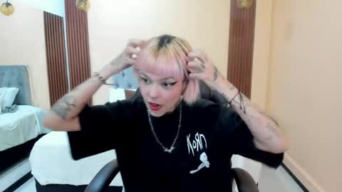 Snapshot of bela_craxkerr chatting on 13, 5, 2026 Bela online show from 13, 5, 2026