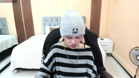 Snapshot of bela_craxkerr chatting on 23, 5, 2026 Bela online show from 23, 5, 2026