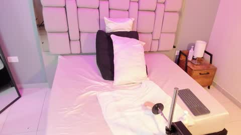 Bella online show from 15, 12, 2025