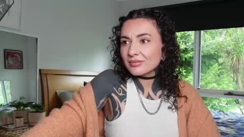 Snapshot of belen_osqura chatting on 27, 5, 2026 Alt Aussie online show from 27, 5, 2026