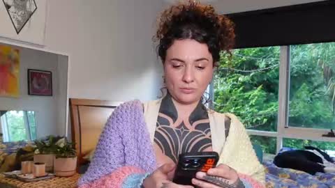 Snapshot of belen_osqura chatting on 25, 6, 2026 Alt Aussie online show from 25, 6, 2026