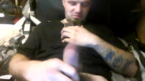 Snapshot of belfitj16 chatting on 20, 5, 2026 belfitj16 online show from 20, 5, 2026