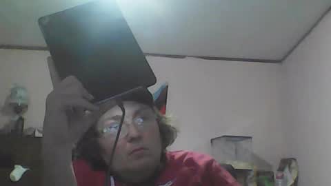 Snapshot of bella2424 chatting on 1, 8, 2026 Bella jaramillo online show from 1, 8, 2026